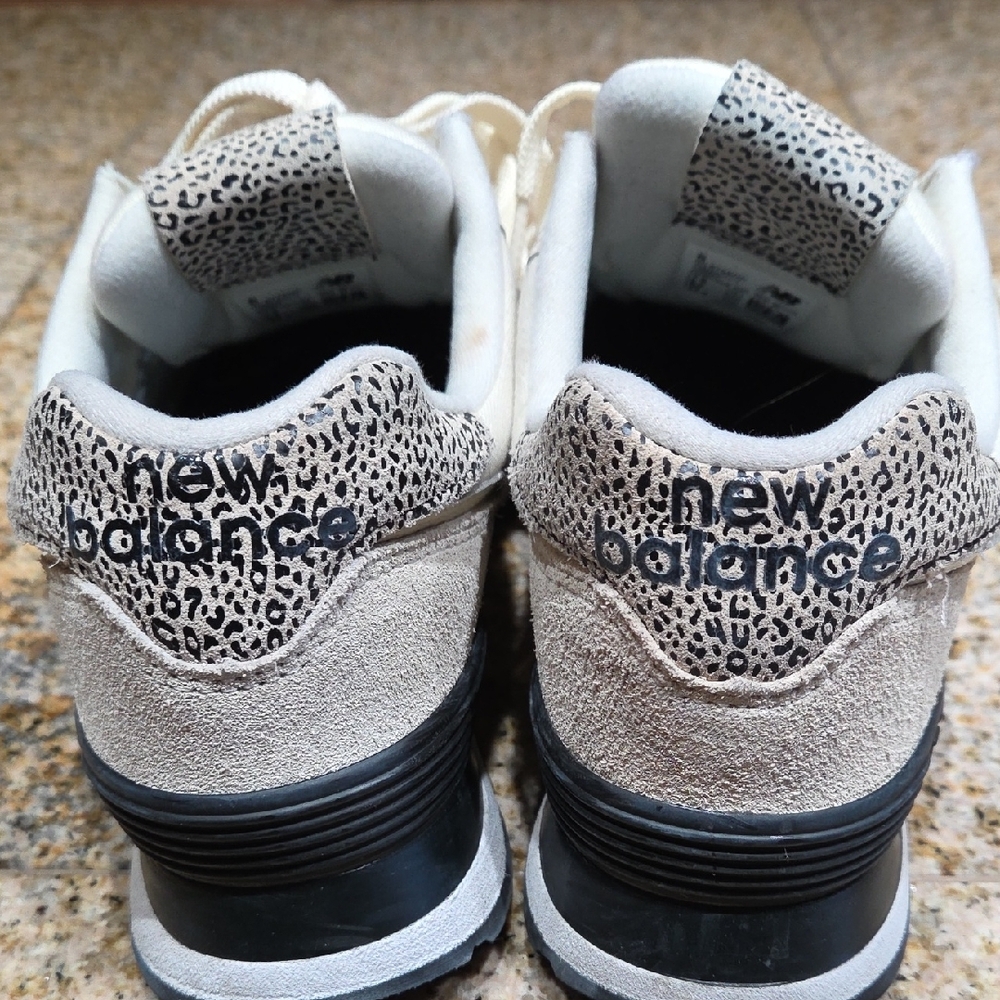 New Balance Beige and Black Sneakers - Picture 3 of 6